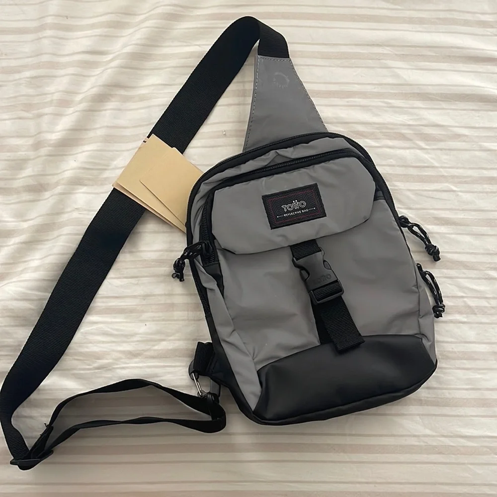Reflective backpack - Picture 1 of 2